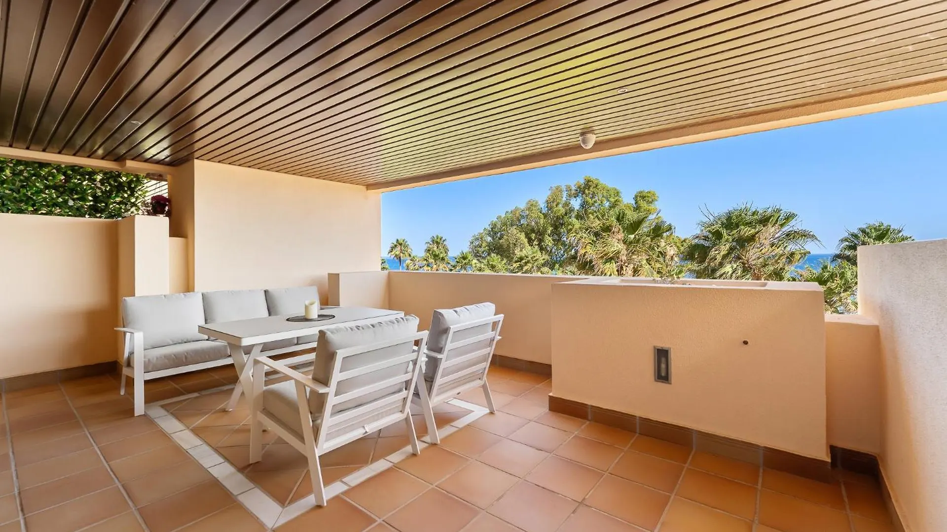 Appartement Seafront Bahia De La Plata à Estepona